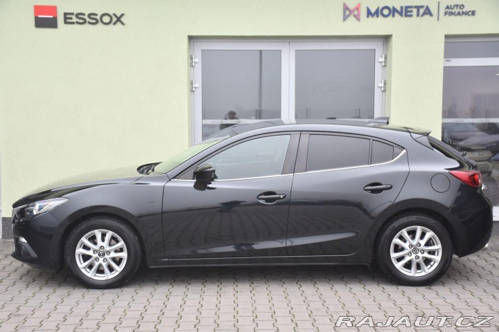 Mazda 3 G120 AUTOMAT LED VYHREV Z 2015