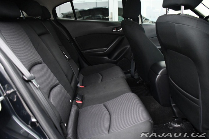 Mazda 3 G120 AUTOMAT LED VYHREV 2 2015