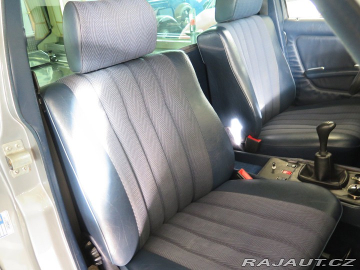 Mercedes-Benz 123 3.0D pohřební vůz, TOP ST 1983