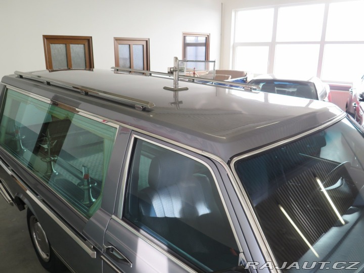 Mercedes-Benz 123 3.0D pohřební vůz, TOP ST 1983