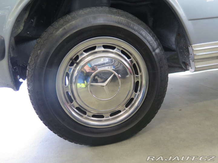 Mercedes-Benz 123 3.0D pohřební vůz, TOP ST 1983