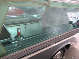 Mercedes-Benz 123 3.0D pohřební vůz, TOP ST 1983