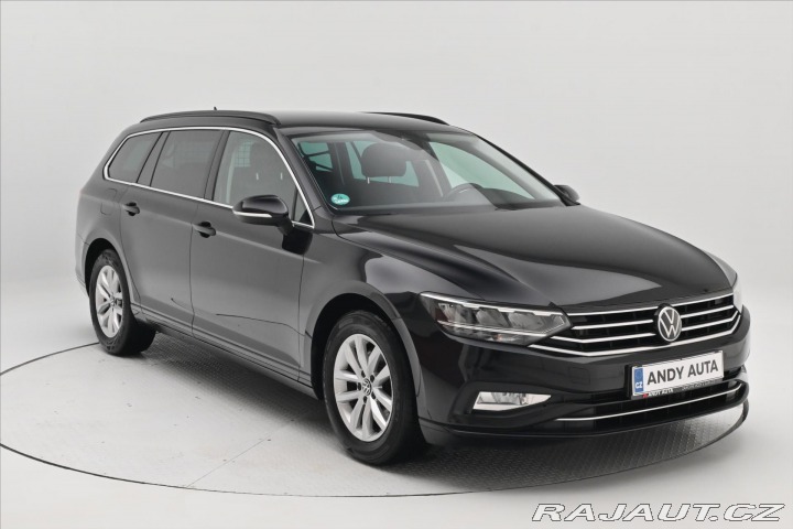 Volkswagen Passat 2,0 TDI 110 kW DSG Busine 2023