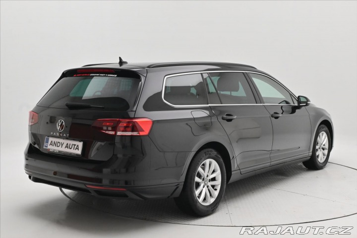 Volkswagen Passat 2,0 TDI 110 kW DSG Busine 2023