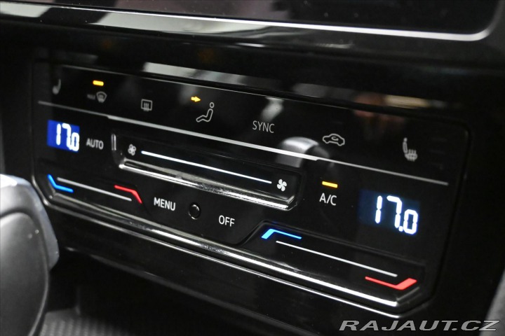 Volkswagen Passat 2,0 TDI 110 kW DSG Busine 2022