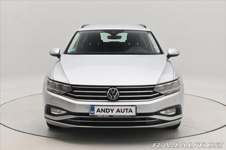 Volkswagen Passat 2,0 TDI 110 kW DSG Busine 2022