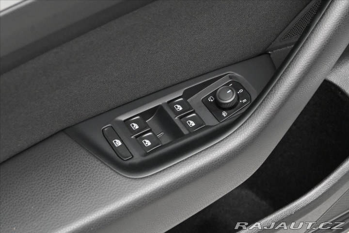 Volkswagen Passat 2,0 TDI 110 kW DSG Busine 2022