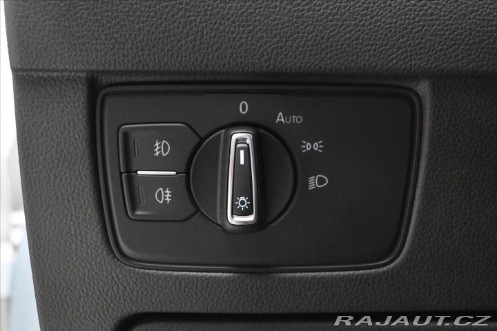 Volkswagen Passat 2,0 TDI 110 kW DSG Busine 2022