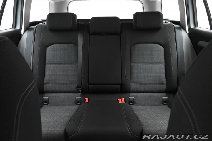 Volkswagen Passat 2,0 TDI 110 kW DSG Busine 2022