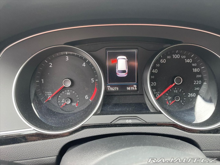 Volkswagen Passat 2,0 TDI 110kW BUSINESS DS 2022