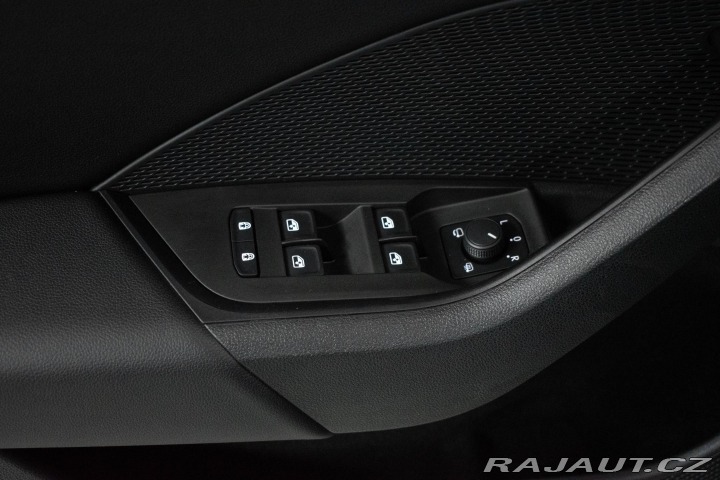 Škoda Octavia 1.5 TSI REZERVACE 2021