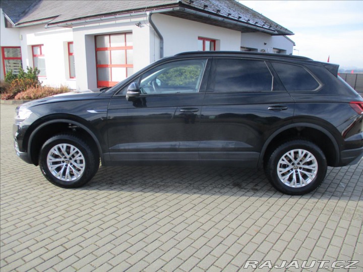 Volkswagen Touareg 3,0 TDi 170kw NOMAD CZaut 2023