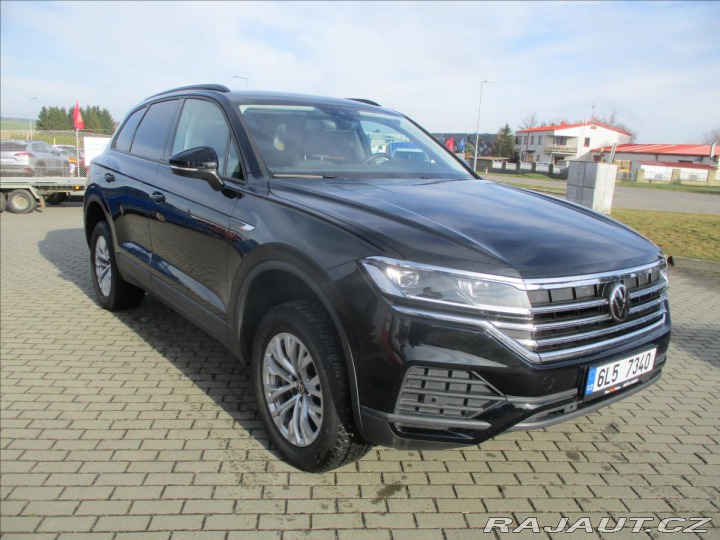 Volkswagen Touareg 3,0 TDi 170kw NOMAD CZaut 2023