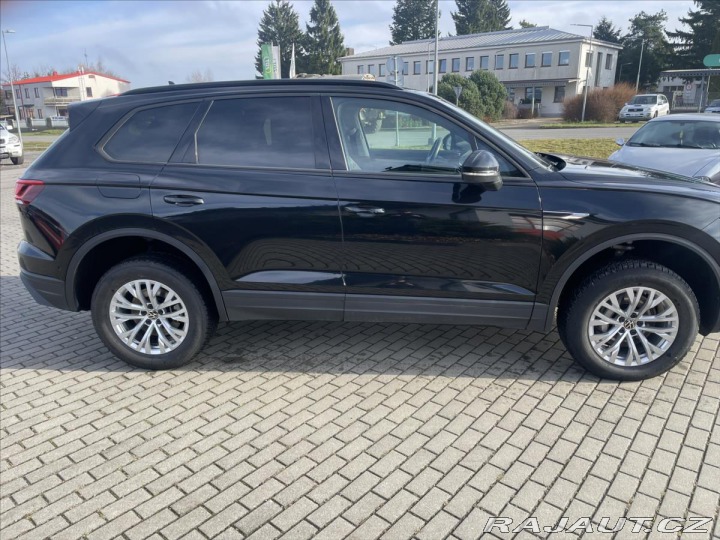 Volkswagen Touareg 3,0 TDi 170kw NOMAD CZaut 2023