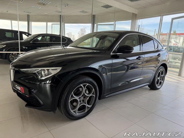 Alfa Romeo Stelvio 2,0T Q4*206kW*KeyLess*Kam 2018