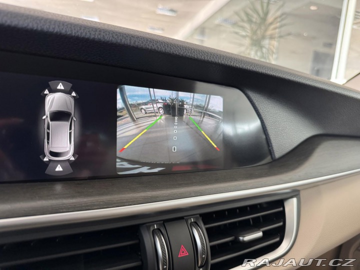 Alfa Romeo Stelvio 2,0T Q4*206kW*REZERVACE! 2018