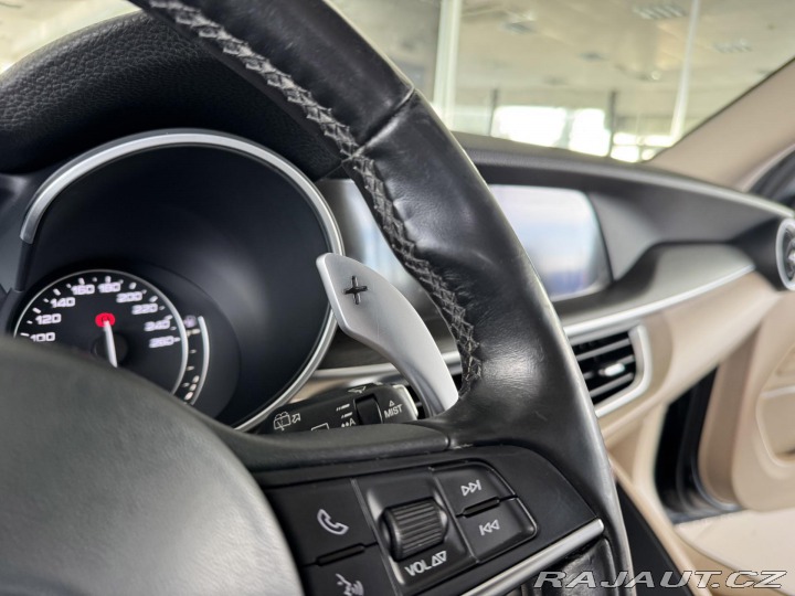 Alfa Romeo Stelvio 2,0T Q4*206kW*REZERVACE! 2018