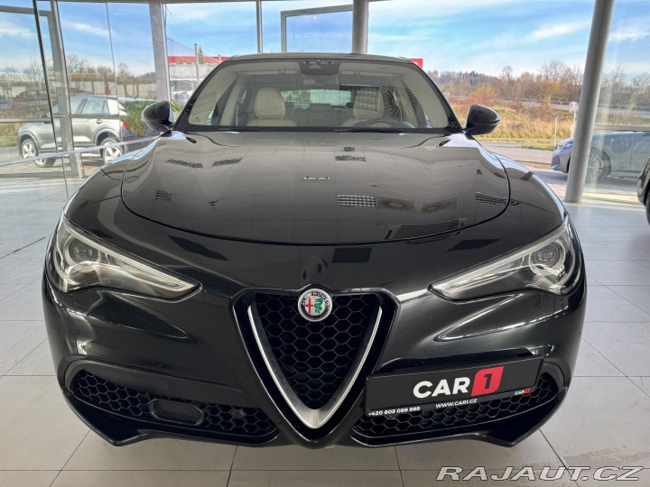Alfa Romeo Stelvio 2,0T Q4*206kW*KeyLess*Kam 2018