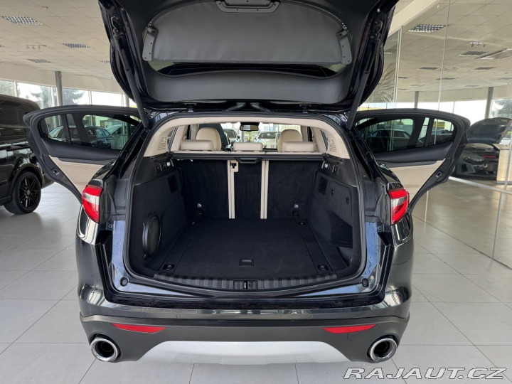 Alfa Romeo Stelvio 2,0T Q4*206kW*KeyLess*Kam 2018