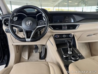 Alfa Romeo Stelvio 2,0T Q4*206kW*KeyLess*Kam 2018