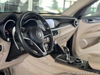 Alfa Romeo Stelvio 2,0T Q4*206kW*KeyLess*Kam 2018