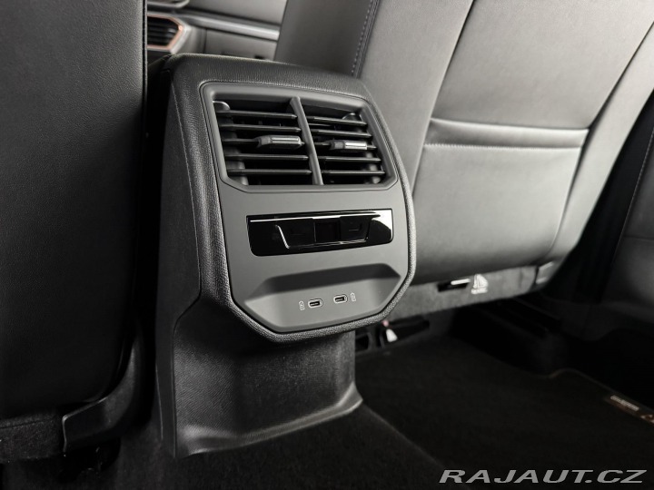 Cupra Formentor 2,0TSI VZ 333*4x4*REZERVA 2025