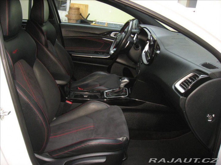 Kia ProCeed 1,6 T-GDI 204PS GT A/T 2022