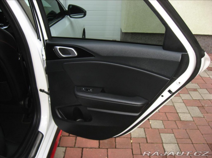 Kia ProCeed 1,6 T-GDI 204PS GT A/T 2022