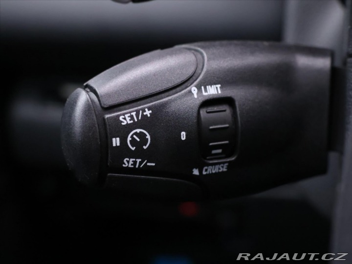 Peugeot 5008 1,6 HDI 82kW Automat Prem 2011