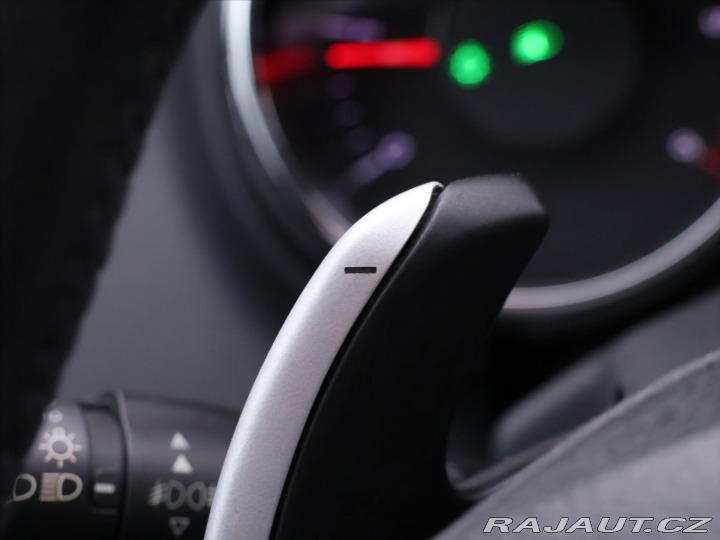 Peugeot 5008 1,6 HDI 82kW Automat Prem 2011