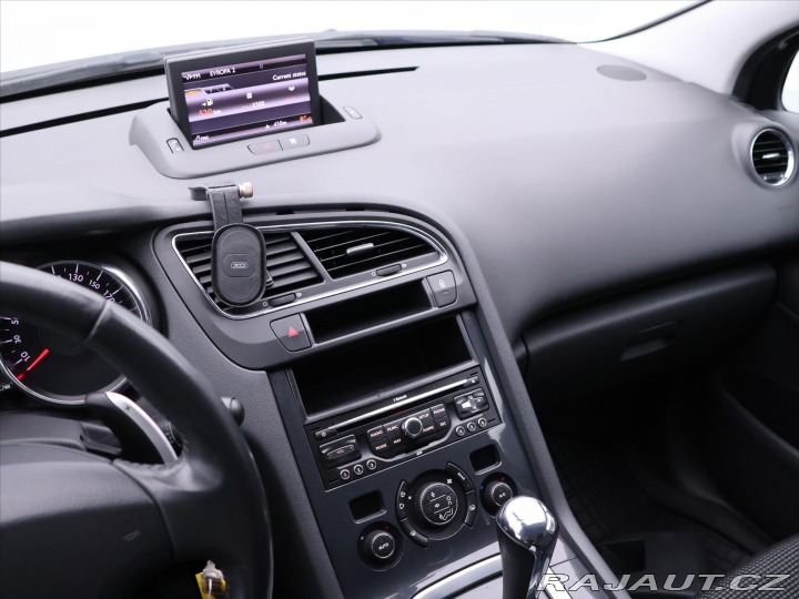 Peugeot 5008 1,6 HDI 82kW Automat Prem 2011