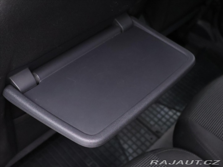 Peugeot 5008 1,6 HDI 82kW Automat Prem 2011