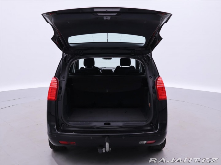 Peugeot 5008 1,6 HDI 82kW Automat Prem 2011