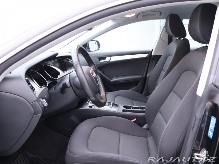 Audi A5 2,0 TDI 105kW Aut.klima C 2010