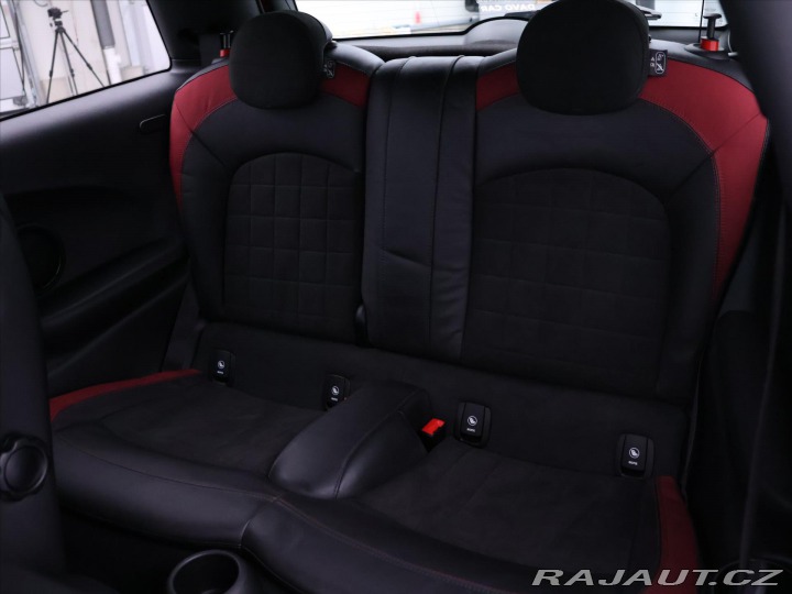 Mini One 1,5 i 75kW JCW Kůže 1.Maj 2018