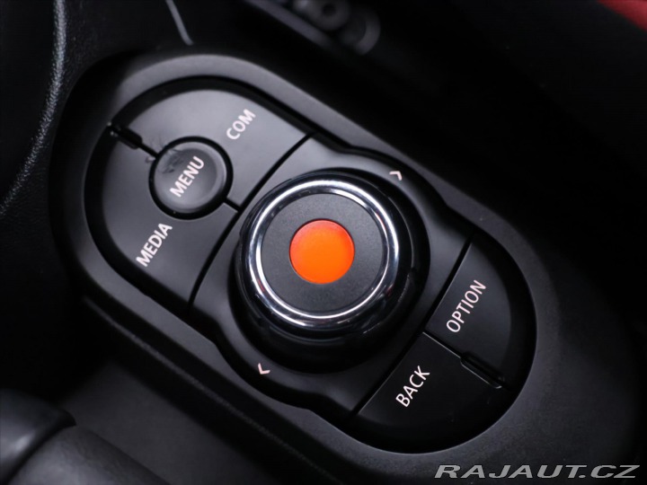 Mini One 1,5 i 75kW JCW Kůže 1.Maj 2018