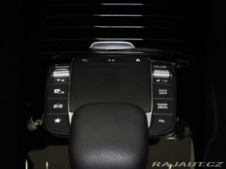 Mercedes-Benz A 1,3 180 AT Keyless SOUND 2020