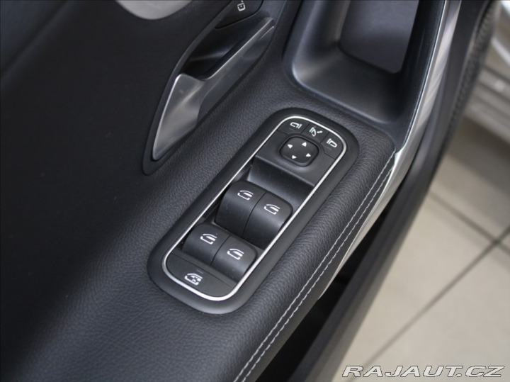 Mercedes-Benz A 1,3 180 AT Keyless SOUND 2020