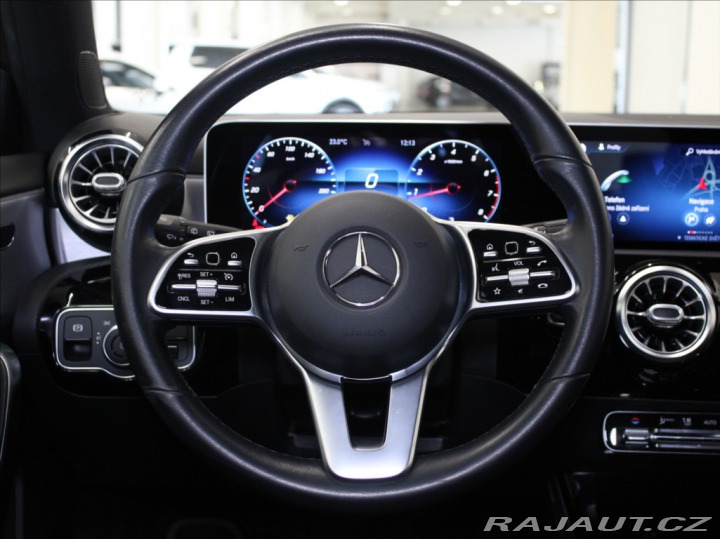 Mercedes-Benz A 1,3 180 AT Keyless SOUND 2020