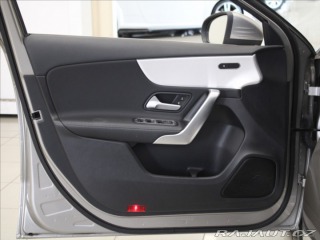 Mercedes-Benz A 1,3 180 AT Keyless SOUND 2020