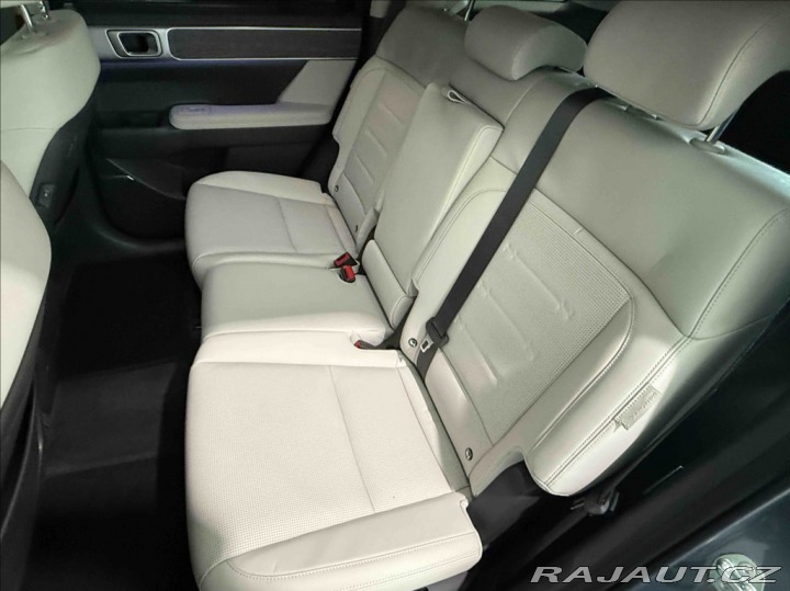 Hyundai Santa Fe 1,6 T-GDI STYLE PREMIUM B 2025