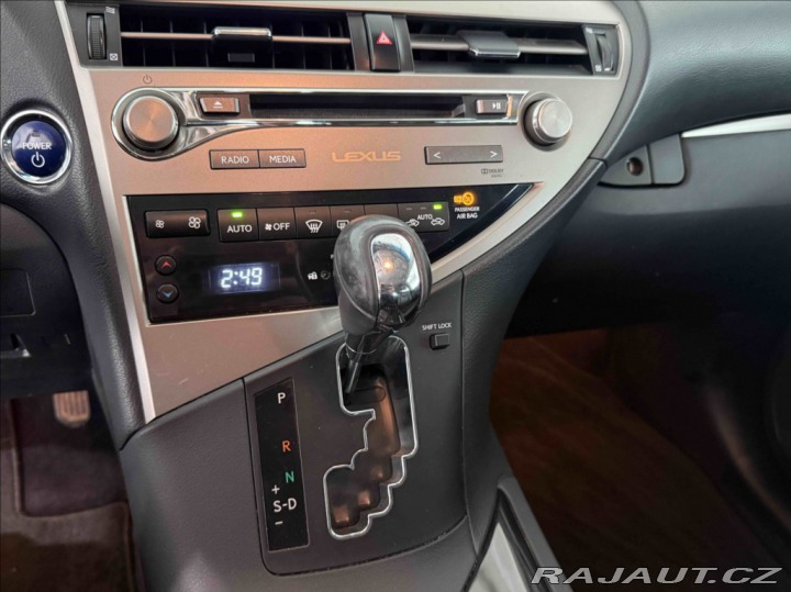 Lexus RX 3,5 450h servisní kniha 2014