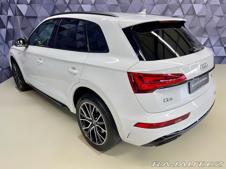 Audi Q5 40TDI QUATTRO S-LINE, BLA 1800