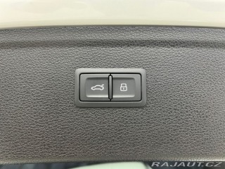 Audi Q5 40TDI QUATTRO S-LINE, BLA 1800