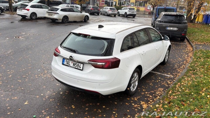 Opel Insignia 1800