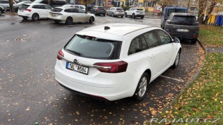 Opel Insignia  1800