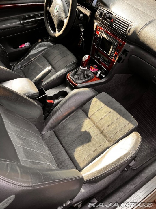 Škoda Superb 2,8 V6 2002