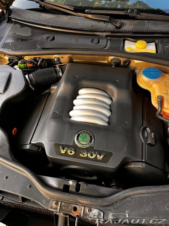 Škoda Superb 2,8 V6 2002