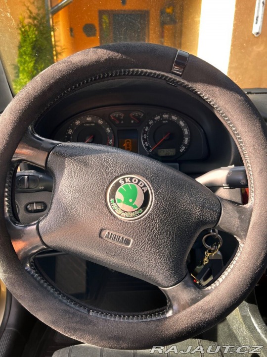 Škoda Superb 2,8 V6 2002