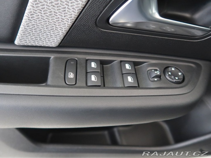 Citroën C4 1.2PureTech,96kW,SHINE,AT 2023